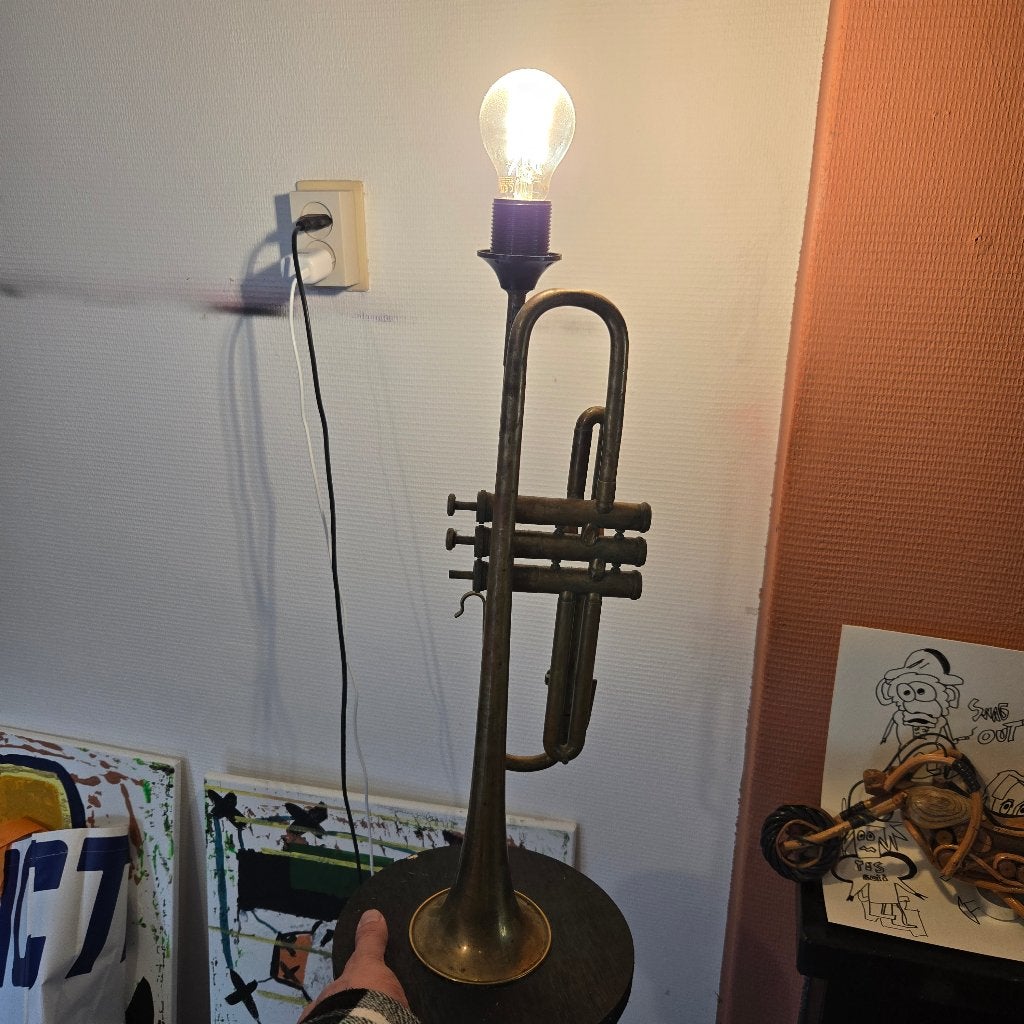 Trompetlamp, Ophalen of Verzenden