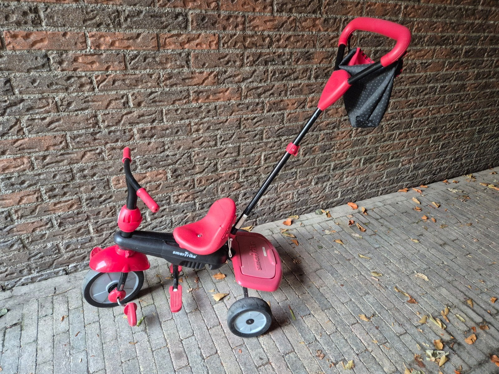 Smart Trike driewieler rood met duwstang, Ophalen, Gebruikt