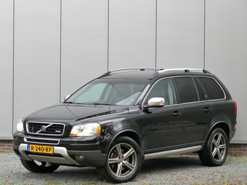 Volvo XC90 4.4 V8 R-Design Camera / Xenon / Trekhaak / RSE, Gebruikt, 138 €/maand, Zwart, Leder
