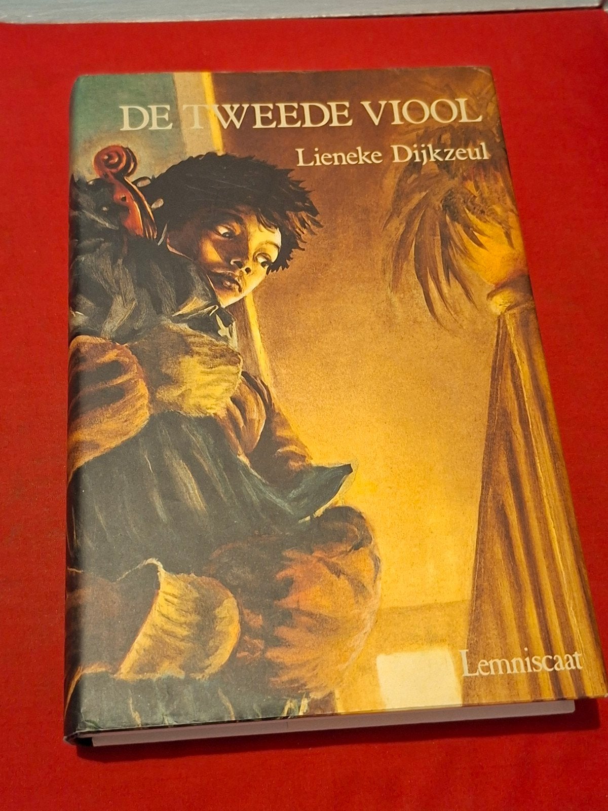 GESIGNEERD De tweede viool. Lieneke Dijkzeul., Ophalen of Verzenden, Gelezen