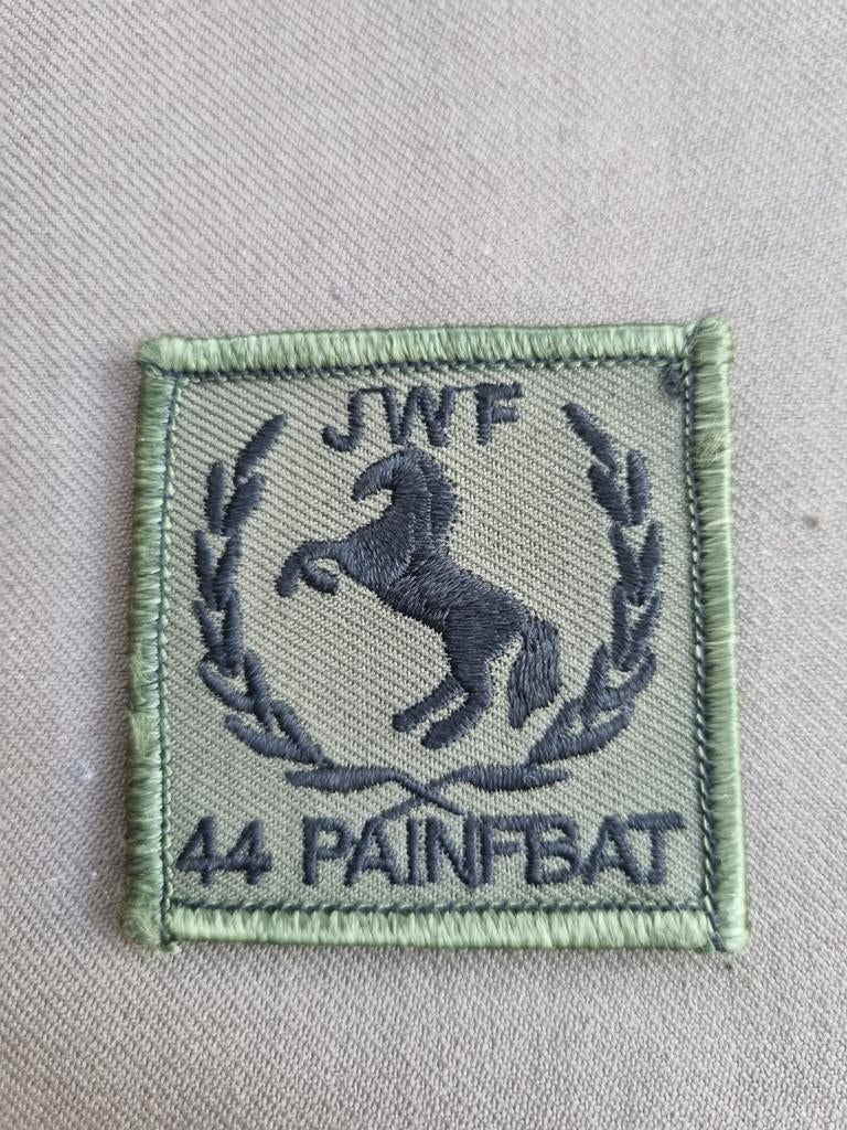 Borstpatch 44 PAINFBAT JWF, Verzamelen, Ophalen of Verzenden, Landmacht, Nederland, Embleem of Badge