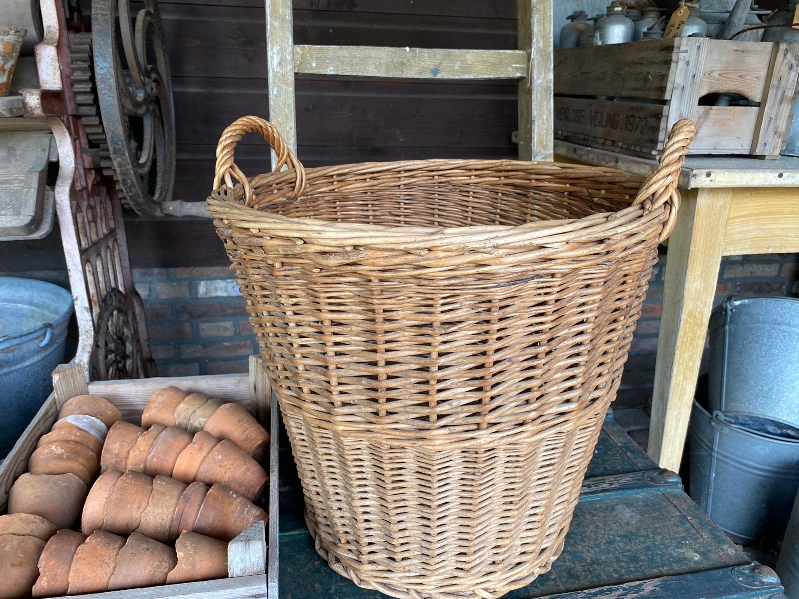 Brocante oude rieten mand, 48 cm, Ophalen of Verzenden