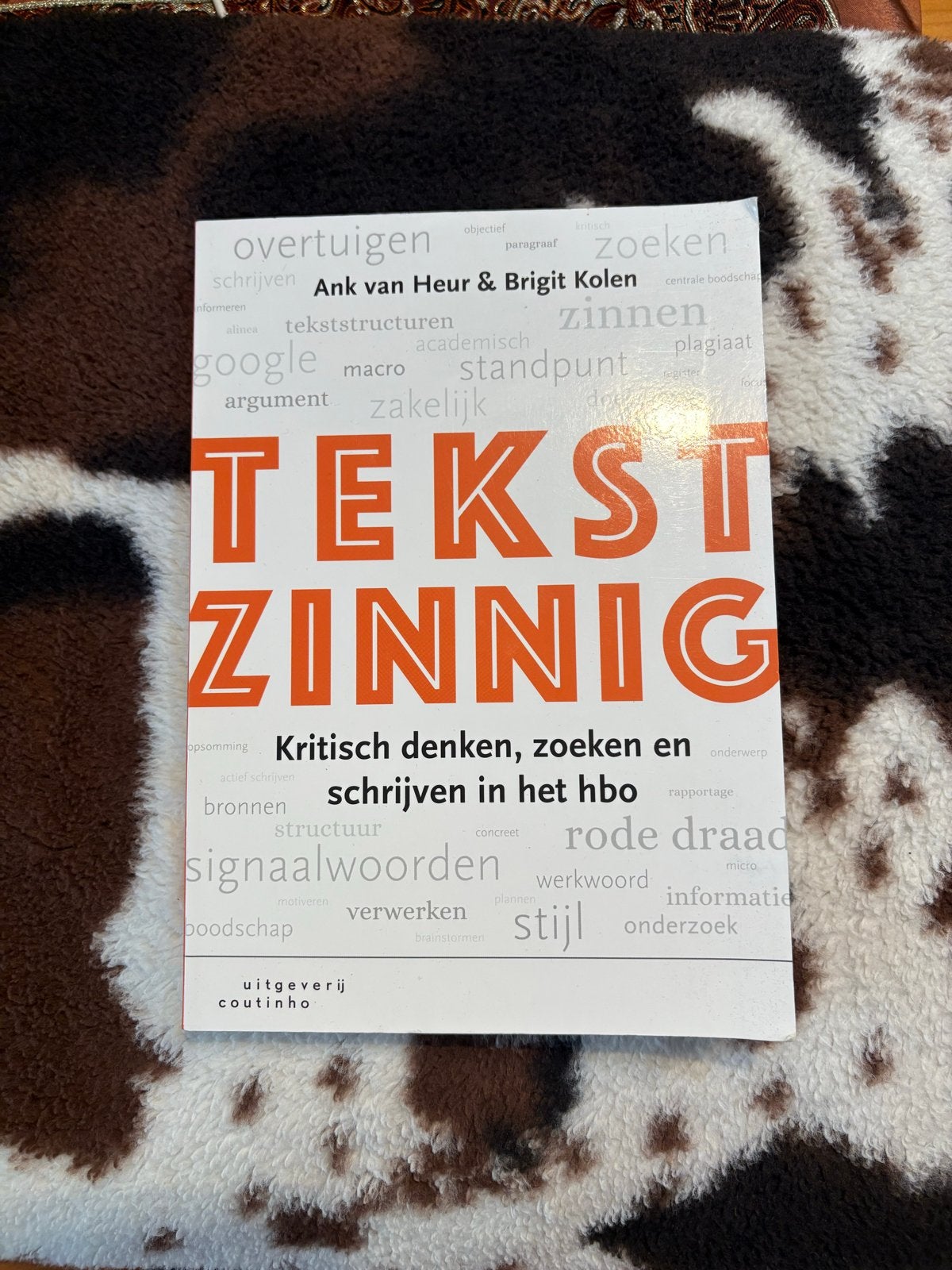 Tekst Zinnig: Kritisch denken, zoeken en schrijven HBO, Ophalen of Verzenden, Gamma, Zo goed als nieuw, HBO