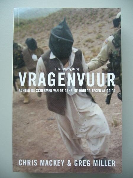 Vragenvuur achter de schermen vd geheime oorlog Al Quida, Ophalen of Verzenden, Niet van toepassing, Zo goed als nieuw
