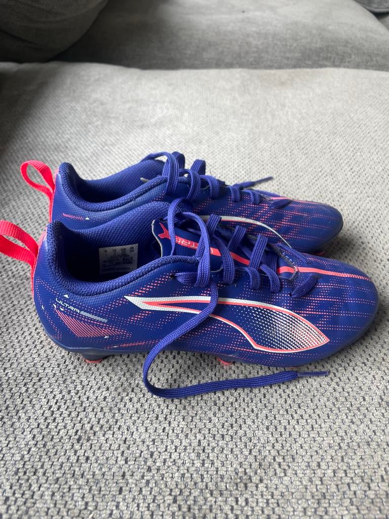 Puma voetbalschoenen maat 33- voor jongen of meisje, Maat XS of kleiner, Ophalen of Verzenden, Zo goed als nieuw, Schoenen