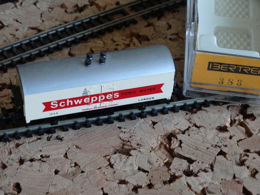 N-Spoor: Adv 639: Ibertren: SCHWEPPES, wagon, 383. OVP., Hobby en Vrije tijd, Overige merken, Gelijkstroom of Wisselstroom, Wagon