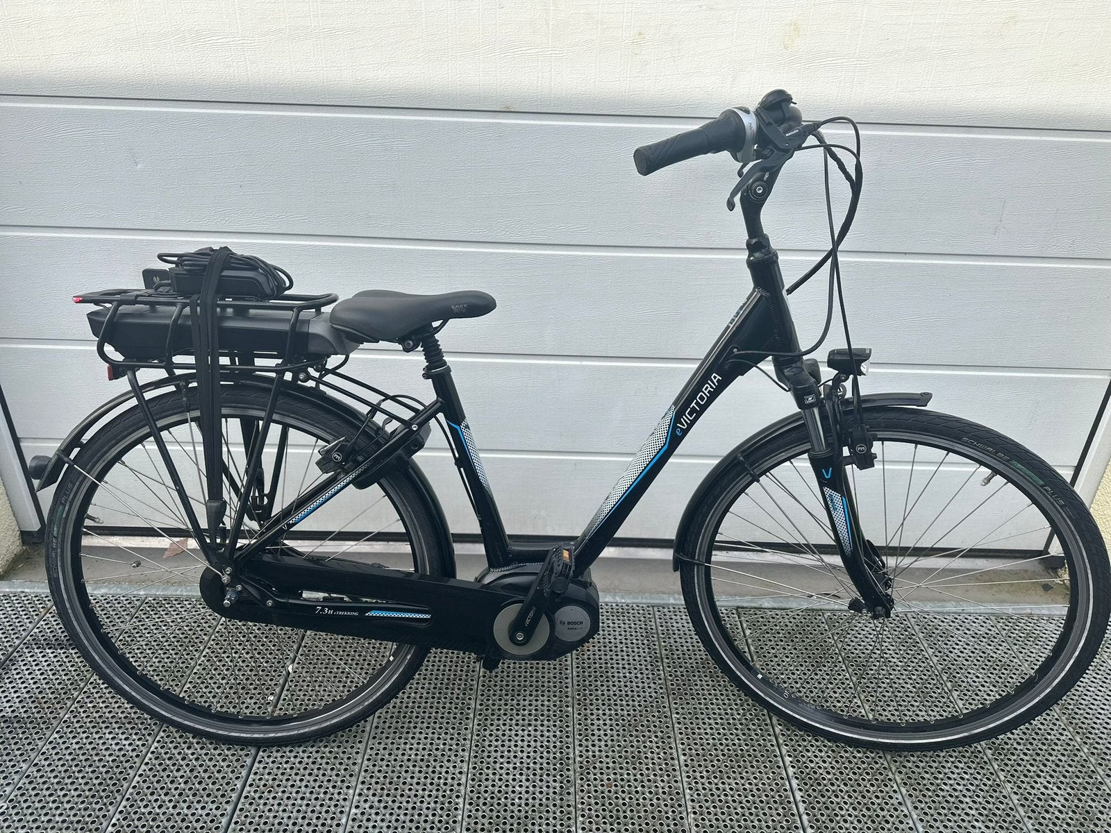 Electrische victoria bosch middenmotor fiets, Zo goed als nieuw, 47 tot 51 cm, 50 km per accu of meer, Ophalen
