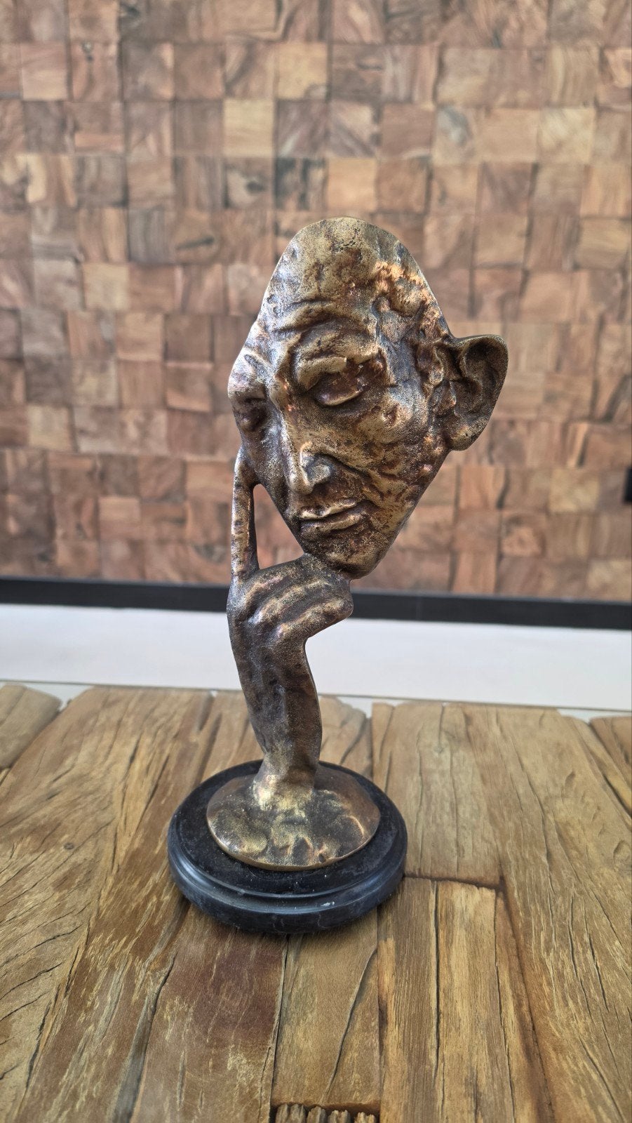 Bronzen sculptuur 'De Denker' op marmeren sokkel, gesigneerd, Ophalen of Verzenden