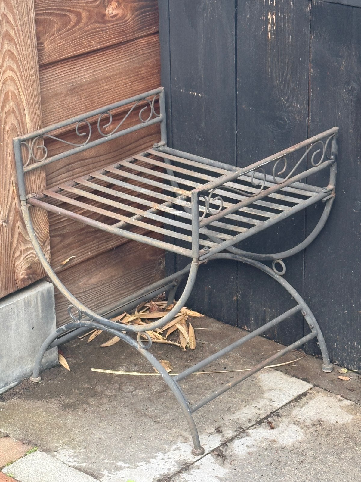 Brocante smeedijzeren plantenrek – Vintage tuinrek, Ophalen, Gebruikt, Metaal