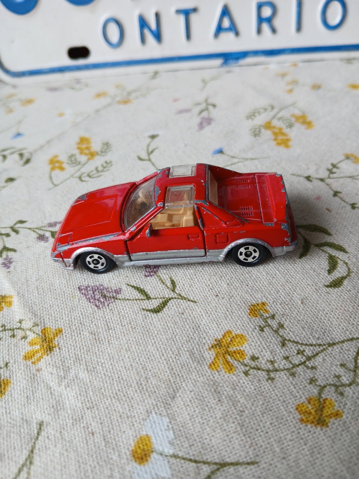 Toyota MR-2 prototype.  Tomica 1:56, Ophalen of Verzenden, Gebruikt