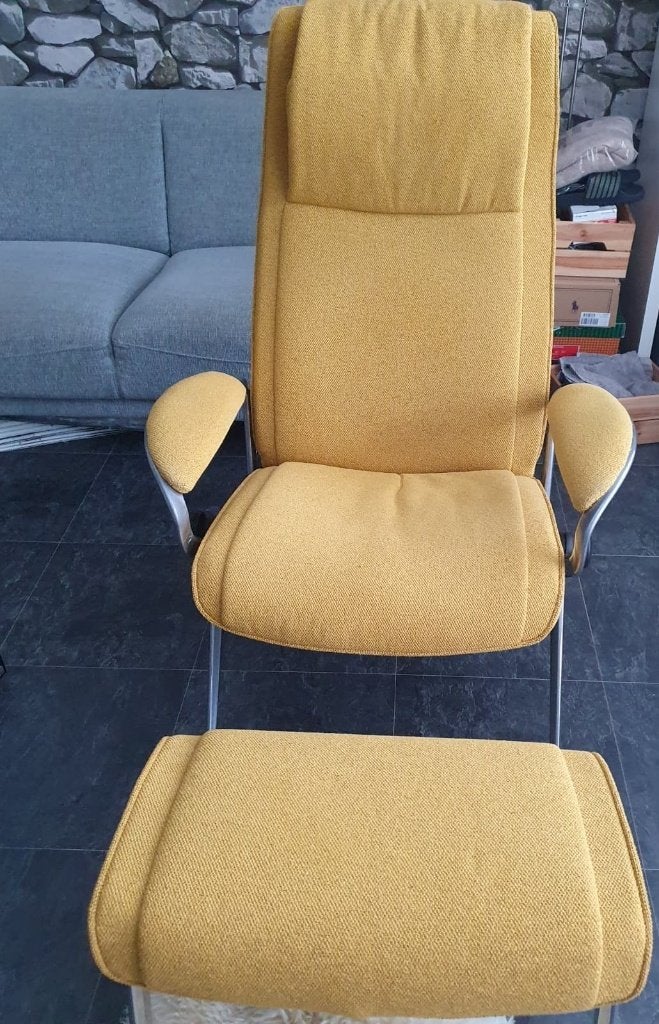 Moderne Stressless YOU James fauteuil met voetbank, Ophalen, Zo goed als nieuw, Stof, 50 tot 75 cm