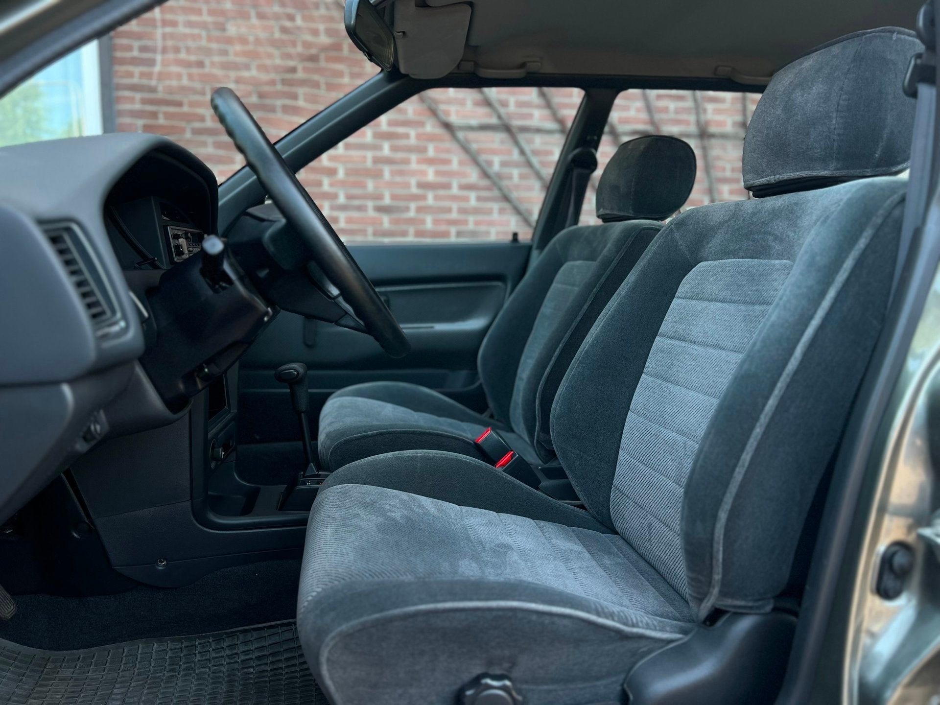 Toyota Corolla 1.6 GLi Automaat/Nieuw Staat/Youngtimer, foto 11