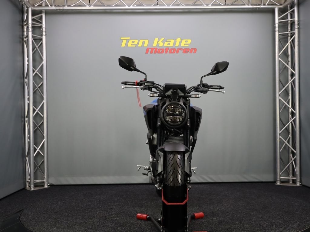 Honda CB 125 R, Motoren, Bedrijf, 125 cc, 11 kW of minder, ABS