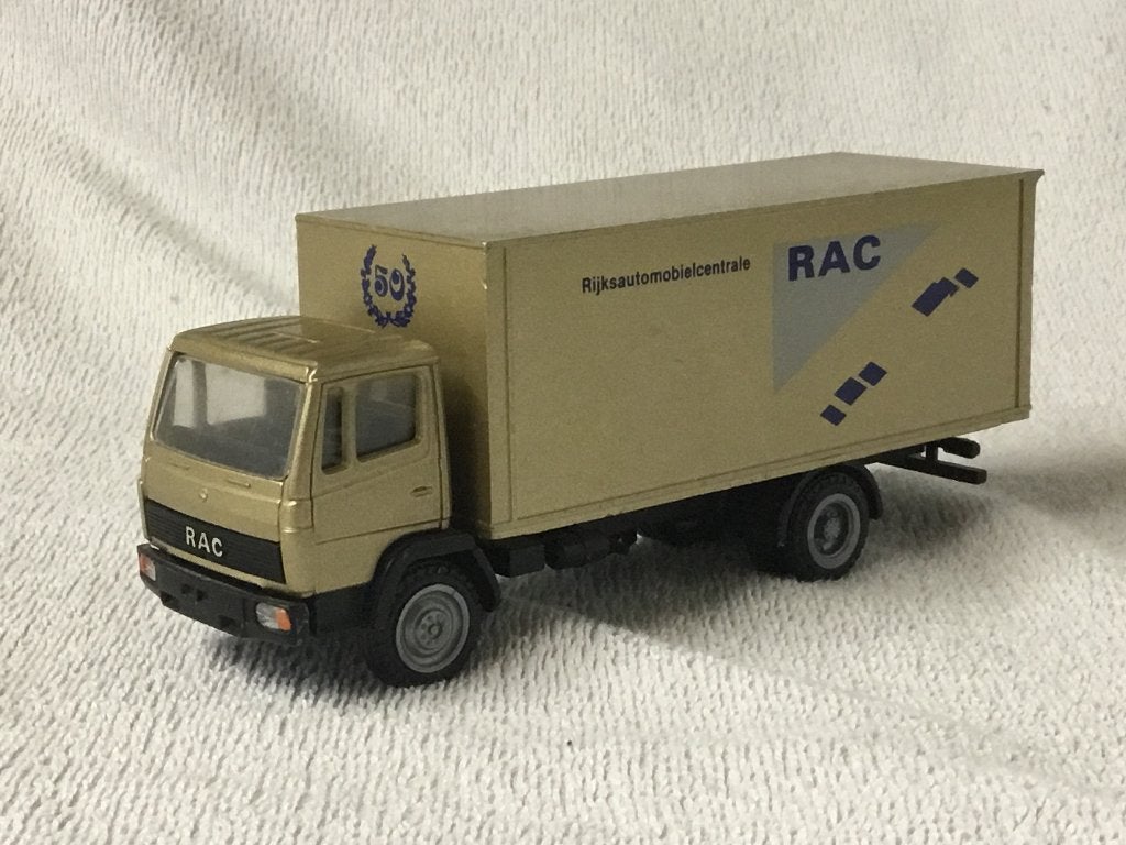 Mercedes vrachtwagen met dichte bak, Ophalen of Verzenden, Zo goed als nieuw, Bus of Vrachtwagen, NZG