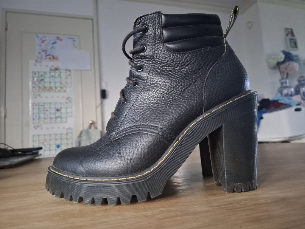 Dr. Martens Persephone enkellaarsjes zwart maat 40, Kleding | Dames, Schoenen, Zwart, Lage of Enkellaarzen, Ophalen of Verzenden