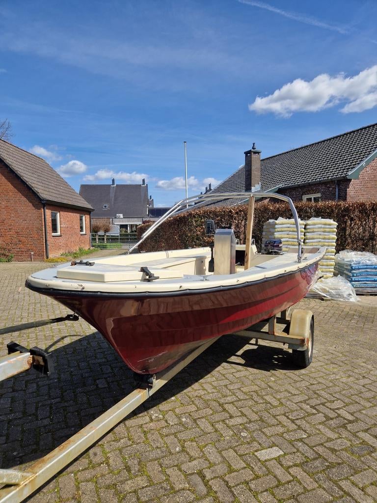 Console boot, visboot, pleziervaartuig, Watersport en Boten, Ophalen, Gebruikt, Minder dan 70 pk, Buitenboordmotor