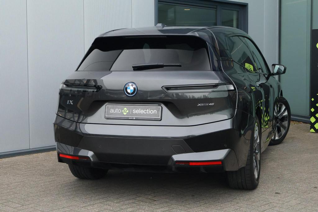 BMW iX xDrive40 High Executive 77 kWh / SoH 96% / Laser / Tr, Automaat, Gebruikt, 416 km, Vierwielaandrijving