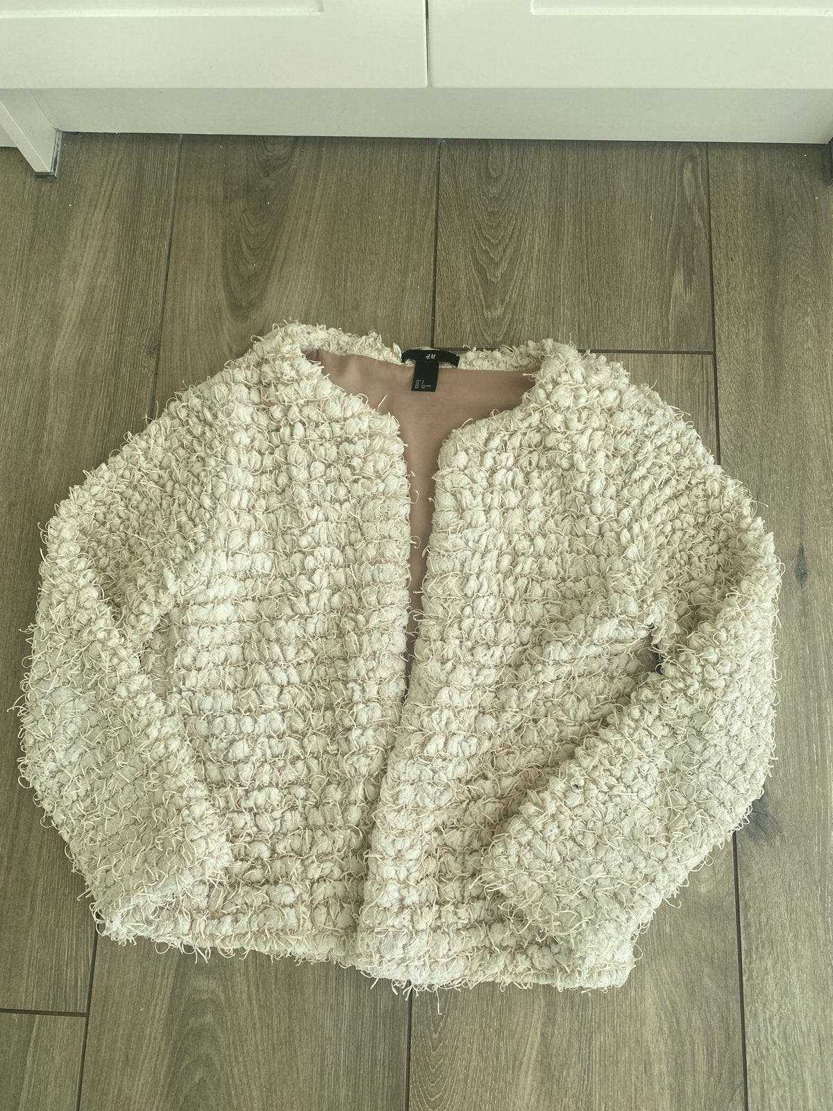H&M Crème Bouclé Jasje Maat S, Ophalen, Zo goed als nieuw, Maat 36 (S), Beige