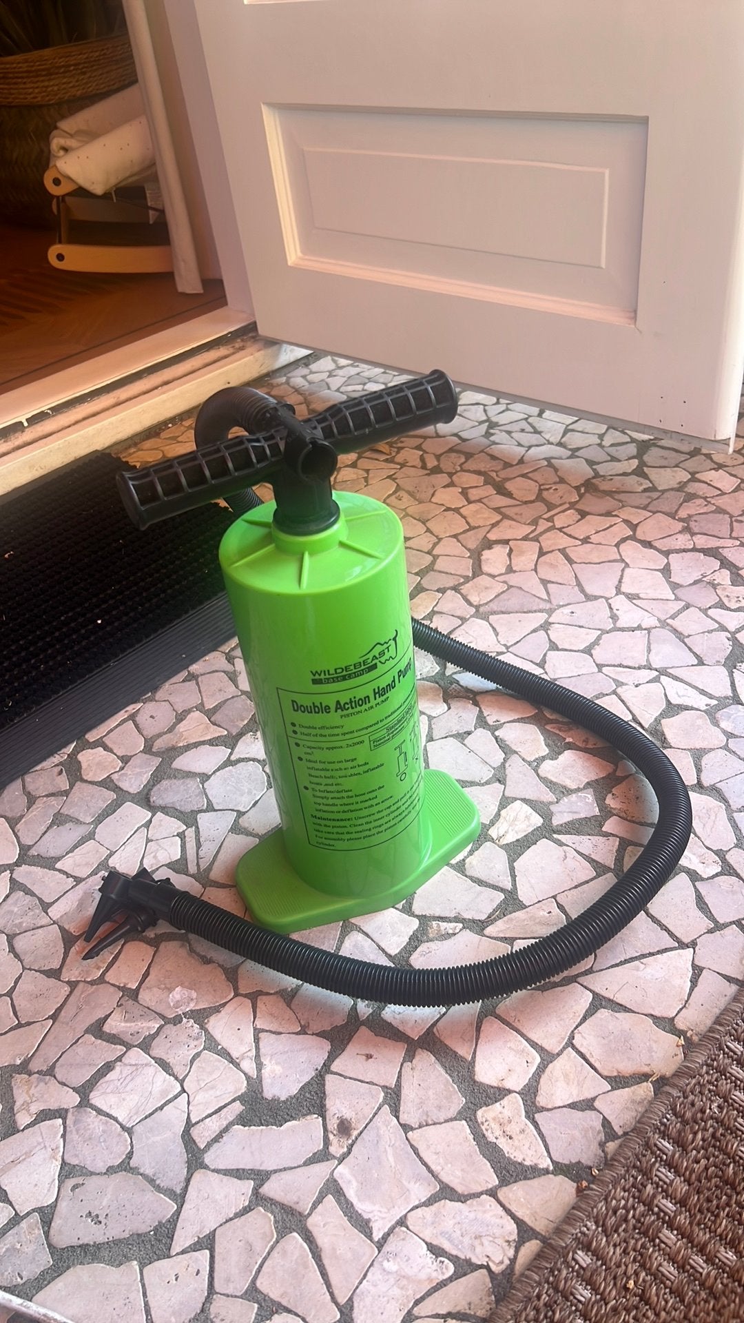 Wildbeast Base Camp Double Action Pomp, Ophalen of Verzenden, Gebruikt, Handmatig