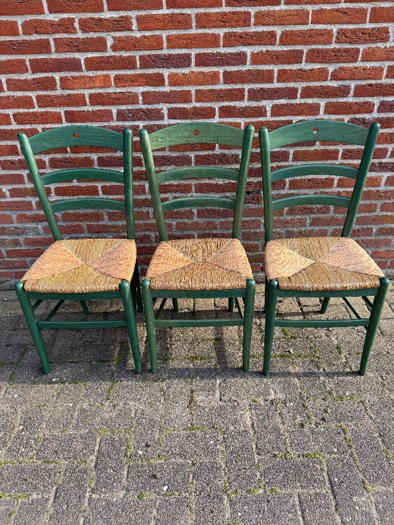 Set van 3 groene houten stoelen met rieten zitting, Ophalen, Gebruikt, Overige kleuren, Drie