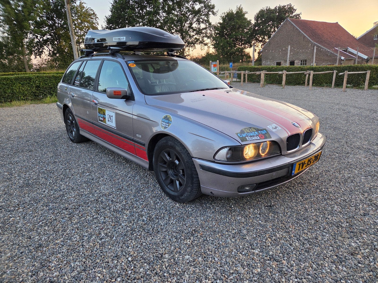 BMW 5-Serie 2.5 I 523 Touring AUT 1998 Grijs, Auto's, Achterwielaandrijving, 1520 kg, Leder, Stationwagon