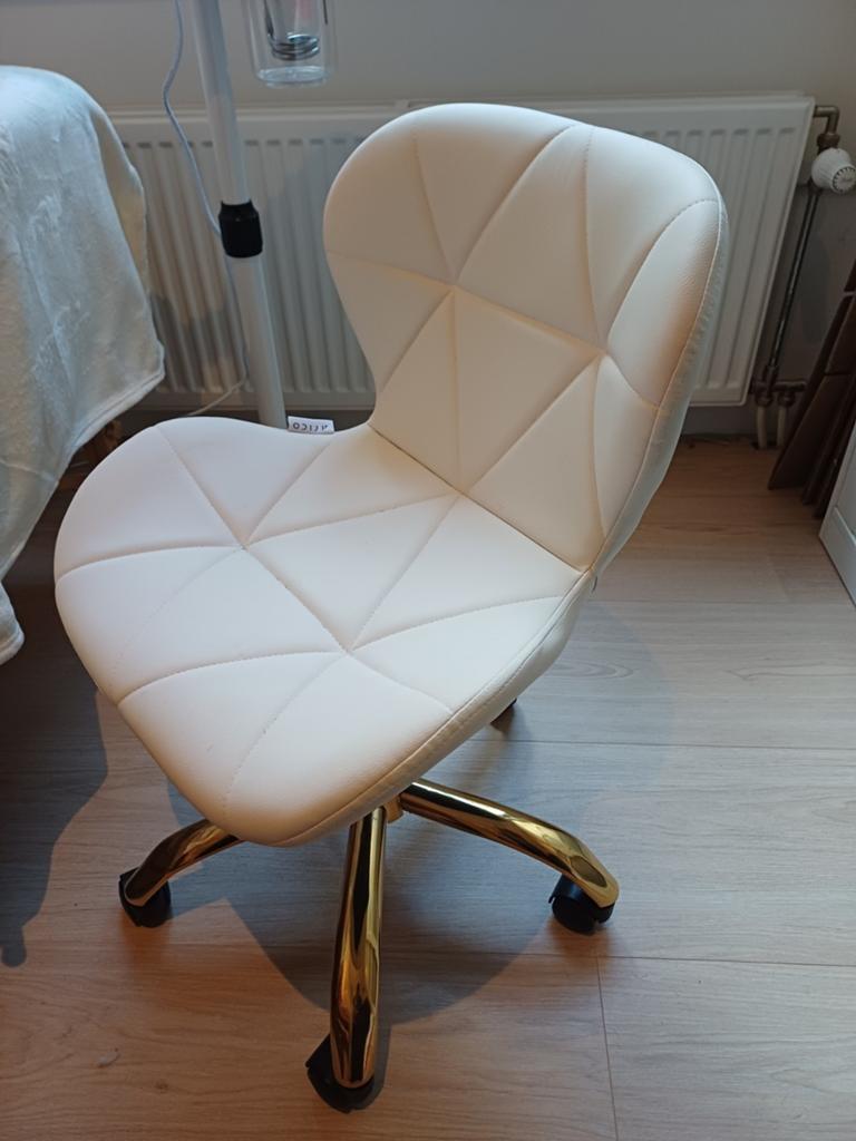 Schoonheidssalon Artikelen samen of los  te koop.