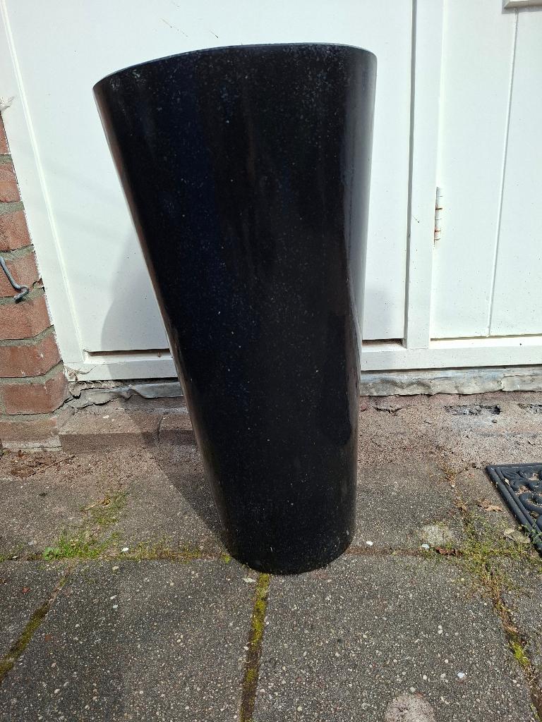 Hoge tuinvaas of bloempot, van graniet, Tuin en Terras, Bloembakken en Plantenbakken, Ophalen, Rond, Steen, 60 cm of meer