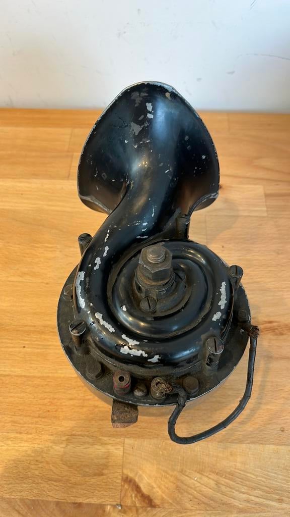 Sonabel claxon luchthoorn 6 Volt / 12 Volt Vintage Oldtimer, Ophalen of Verzenden