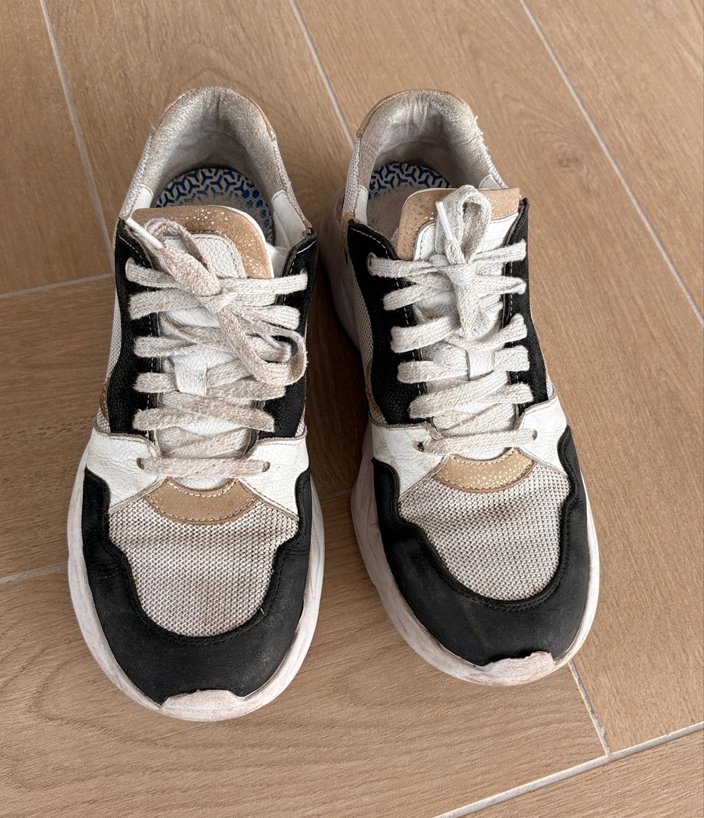 Twins and Trackstyle Sneakers, maat 40, Kinderen en Baby's, Kinderkleding | Schoenen en Sokken, Gebruikt, Meisje, Schoenen, Ophalen of Verzenden