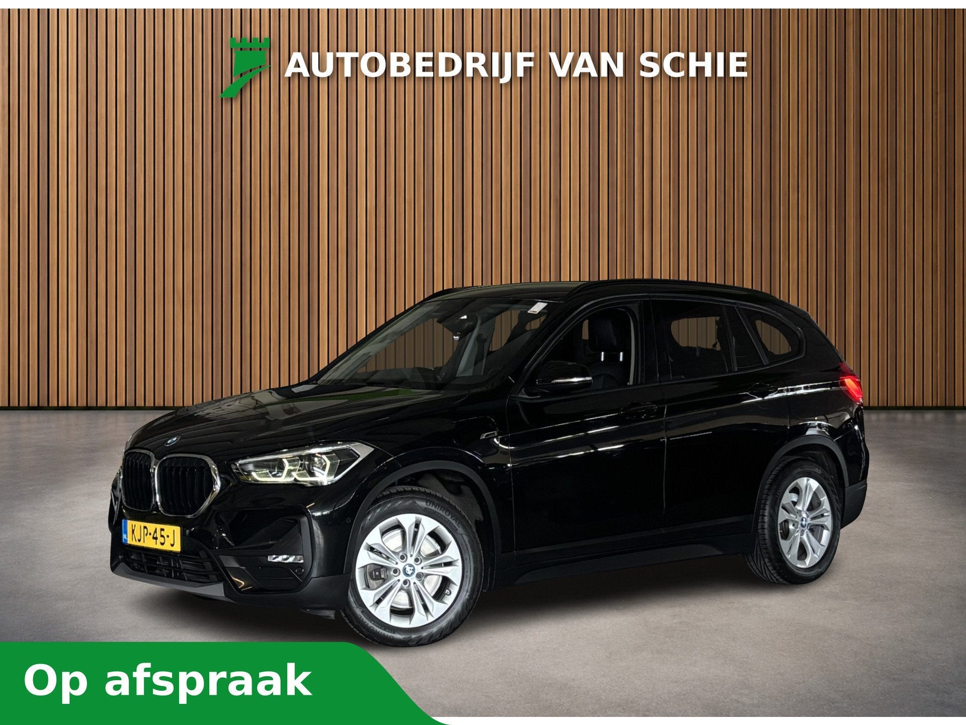 BMW X1 xDrive25e Executive 2e-Eig. & Keurig-Onderh BOVAG-Gar, Auto's, Gebruikt, Zwart, Bedrijf, Hybride Elektrisch/Benzine