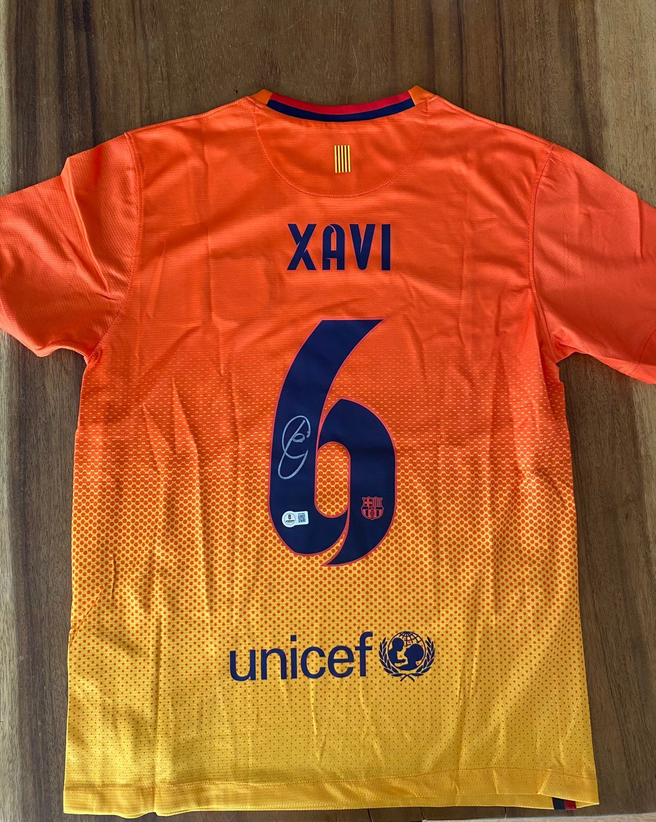 Door Iniesta gesigneerde Barcelona shirt met Beckett coa, Ophalen of Verzenden, Nieuw, Shirt
