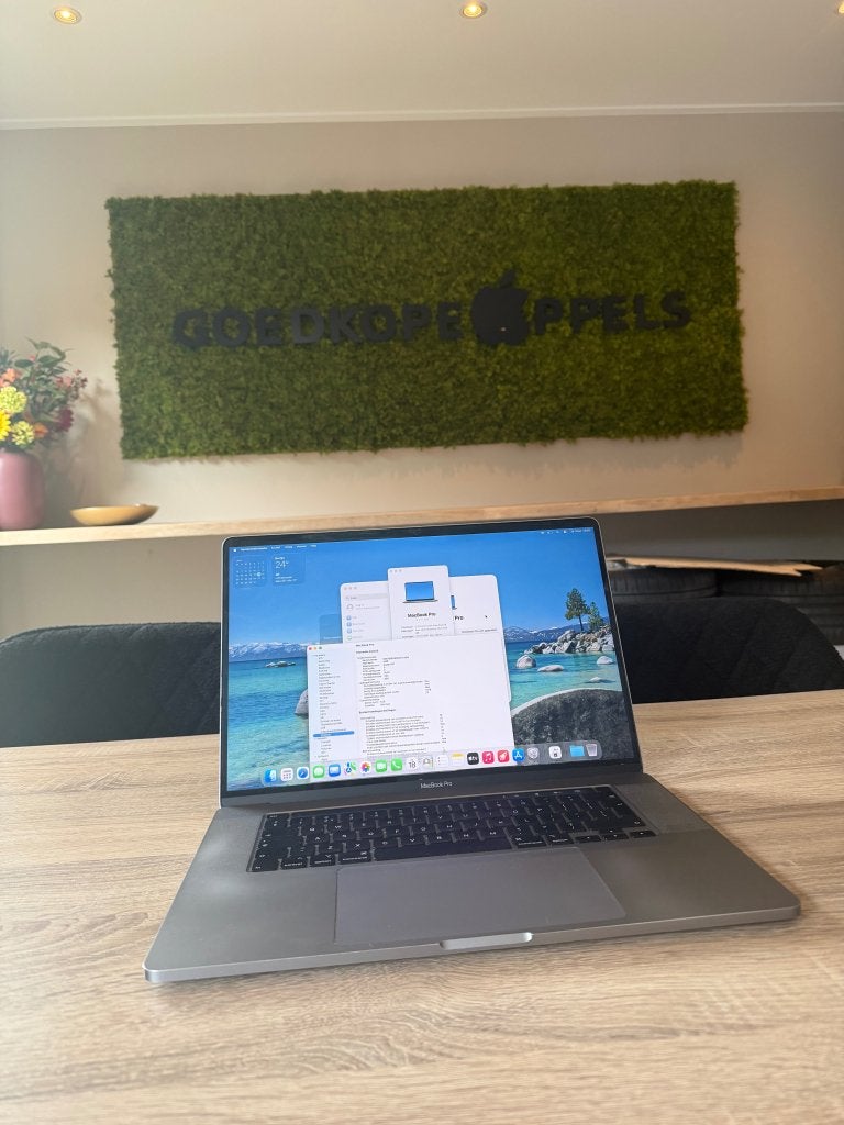 MacBook Pro 16 inch i9 32GB 1TB Space Grey, Computers en Software, Apple Macbooks, Cupertino California, Support@apple.com, 16 inch