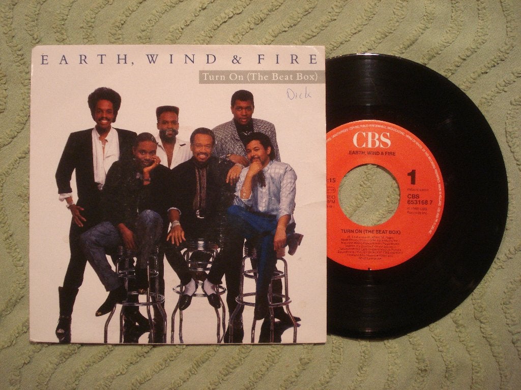 Earth, Wind & Fire 7" Vinyl Single: ‘Turn on the beat box’, Ophalen of Verzenden, Gebruikt, 7 inch, Pop