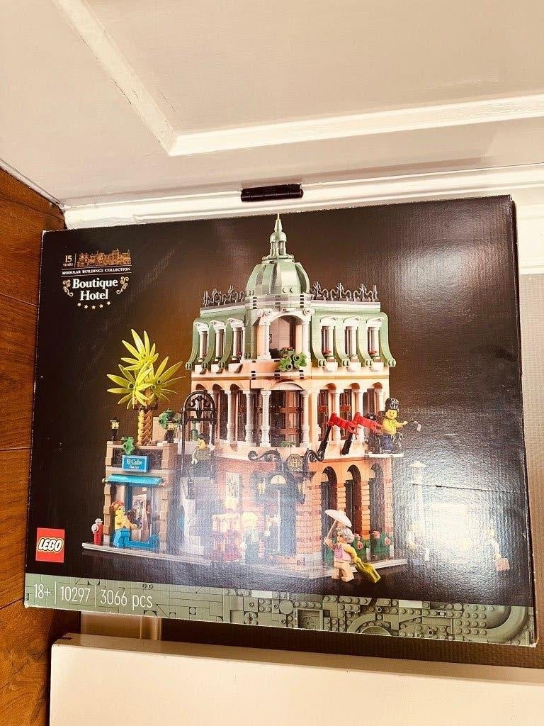 Lego 10297 boetiek hotel, Lego, Ophalen of Verzenden, Zo goed als nieuw, Compleet