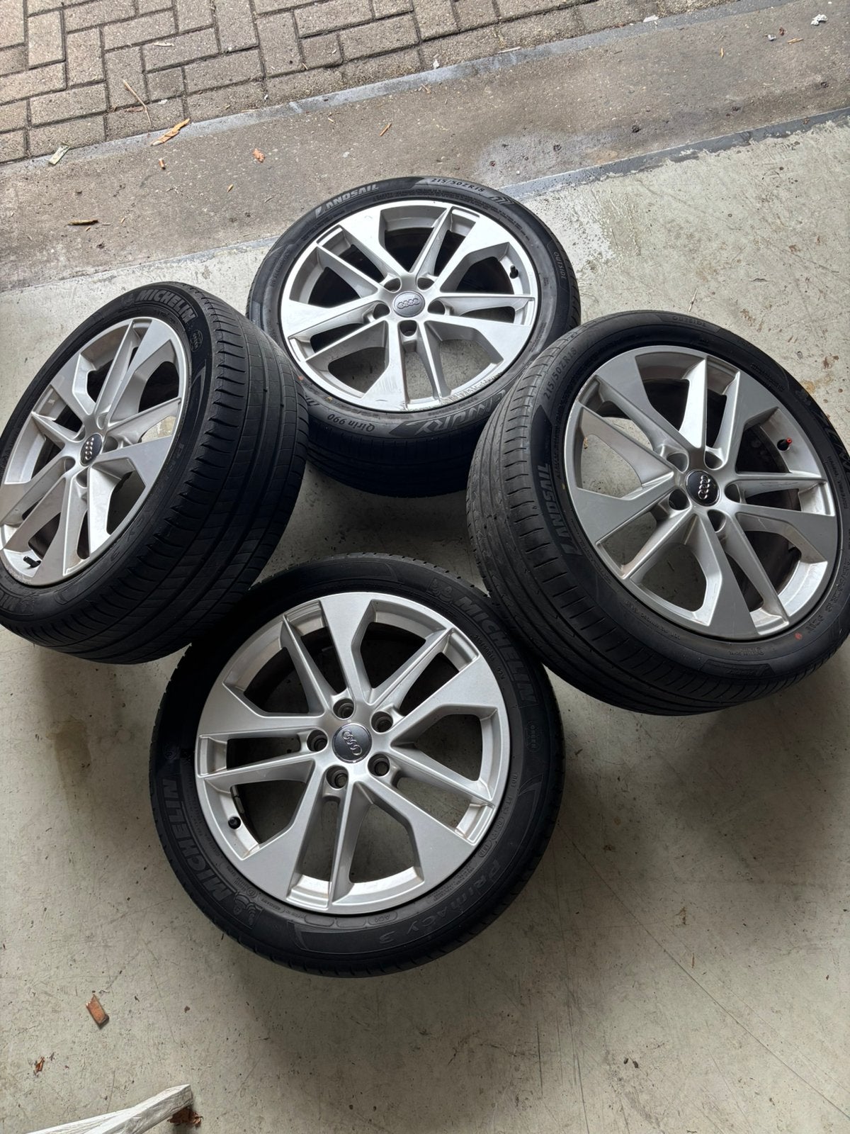 Audi velgen 18inch, Auto-onderdelen, Banden en Velgen, Ophalen, Velg(en), 17 inch, Zomerbanden