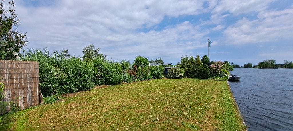 Recreatie-eiland op toplocatie in de Vinkeveense Plassen, Vinkeveen, Verkoop zonder makelaar, 200 tot 500 m²