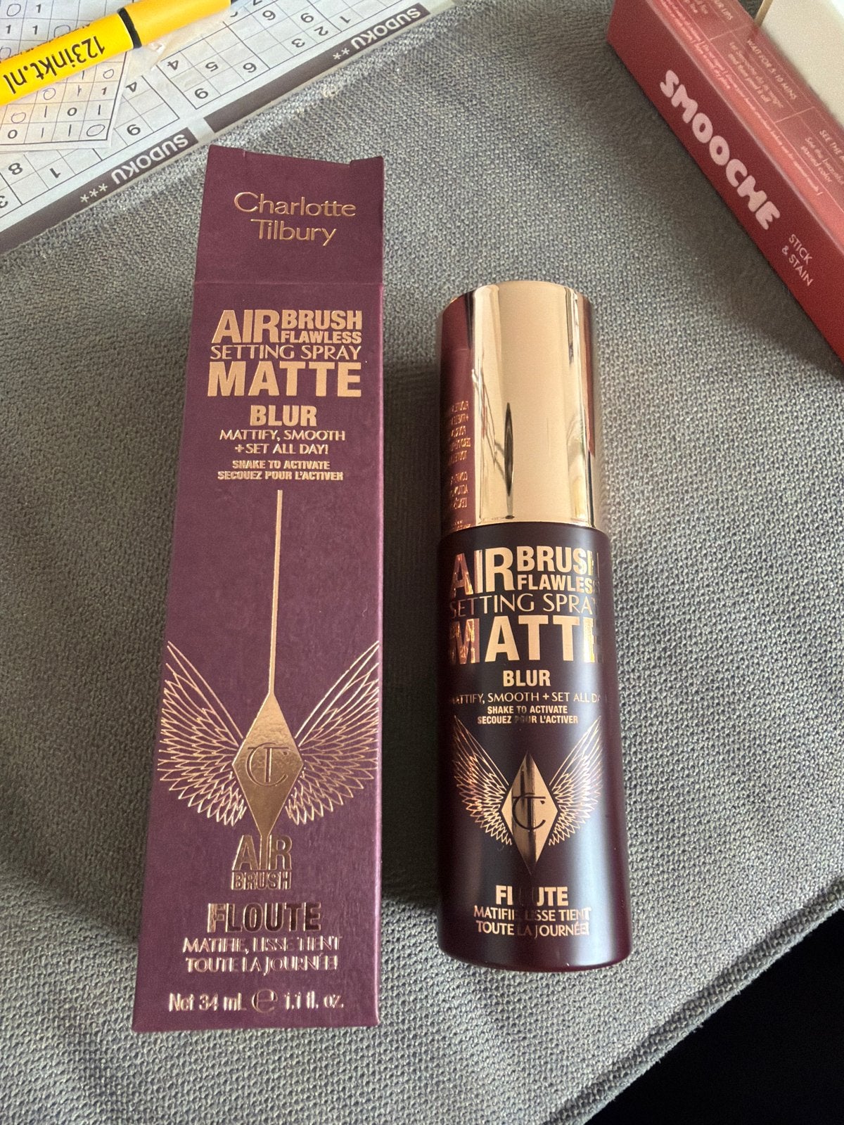 Charlotte Tilbury Airbrush Flawless Setting Spray, Ophalen of Verzenden, Nieuw, Gehele gezicht, Make-up