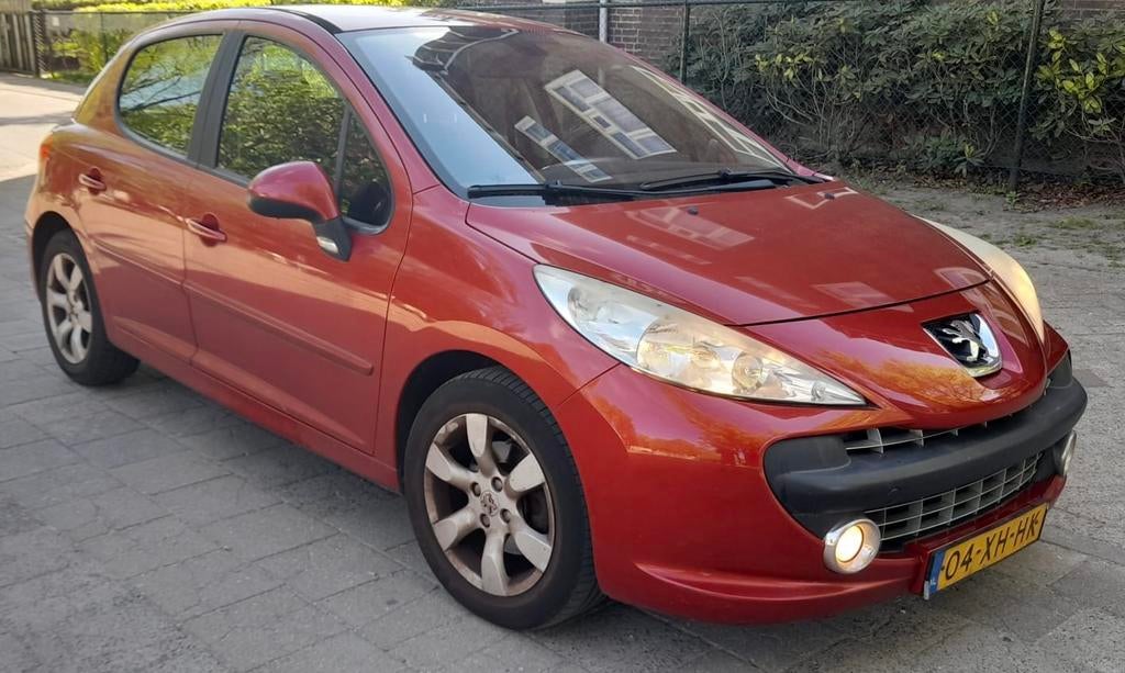 Peugeot 207 automaat 5-deurs 164.000 km NAP en APK, Auto's, Peugeot, 4 cilinders, 1209 kg, 1598 cc, 119 pk