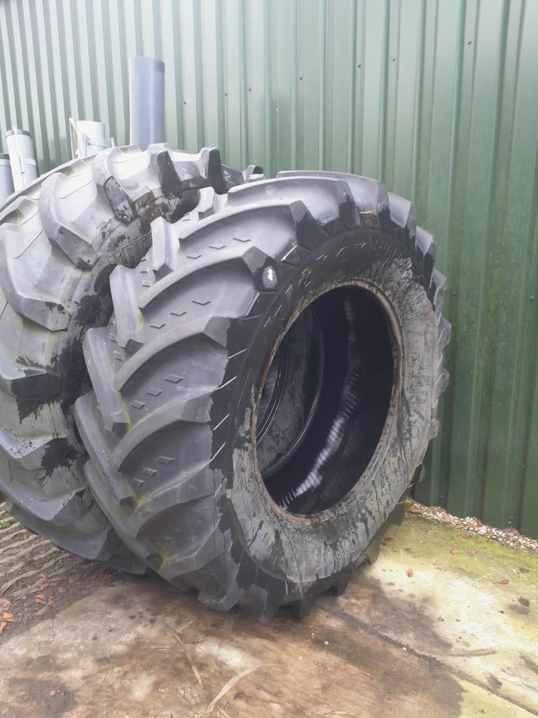 Kleber 650/65r38, Ophalen, Zo goed als nieuw