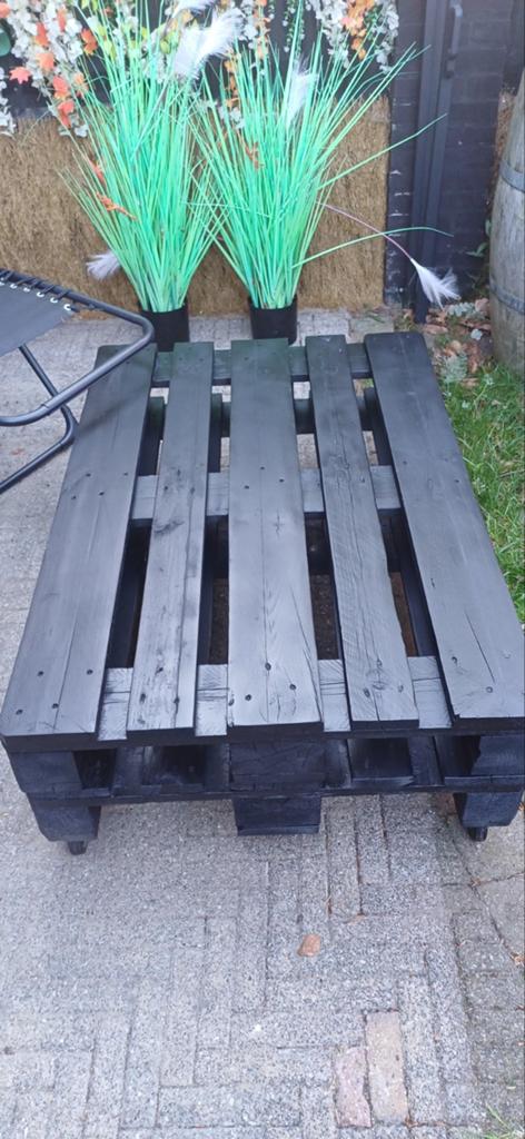 Stoere pallet salontafel met wieltjes - Zwart, Gebruikt, 100 tot 150 cm, Rechthoekig, Overige houtsoorten