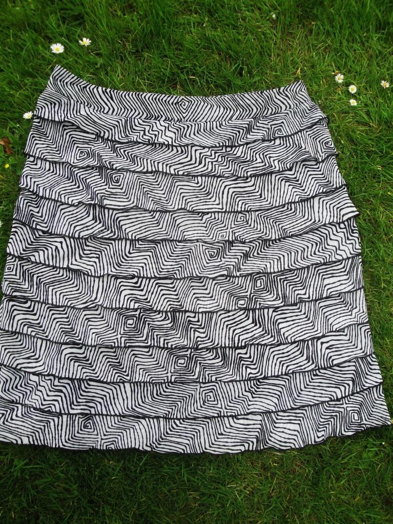 NIEUW!! DOLCE VITA Lichtgrijs/zwarte rok maat 44, Zwart, Maat 42/44 (L), Nieuw, Ophalen of Verzenden