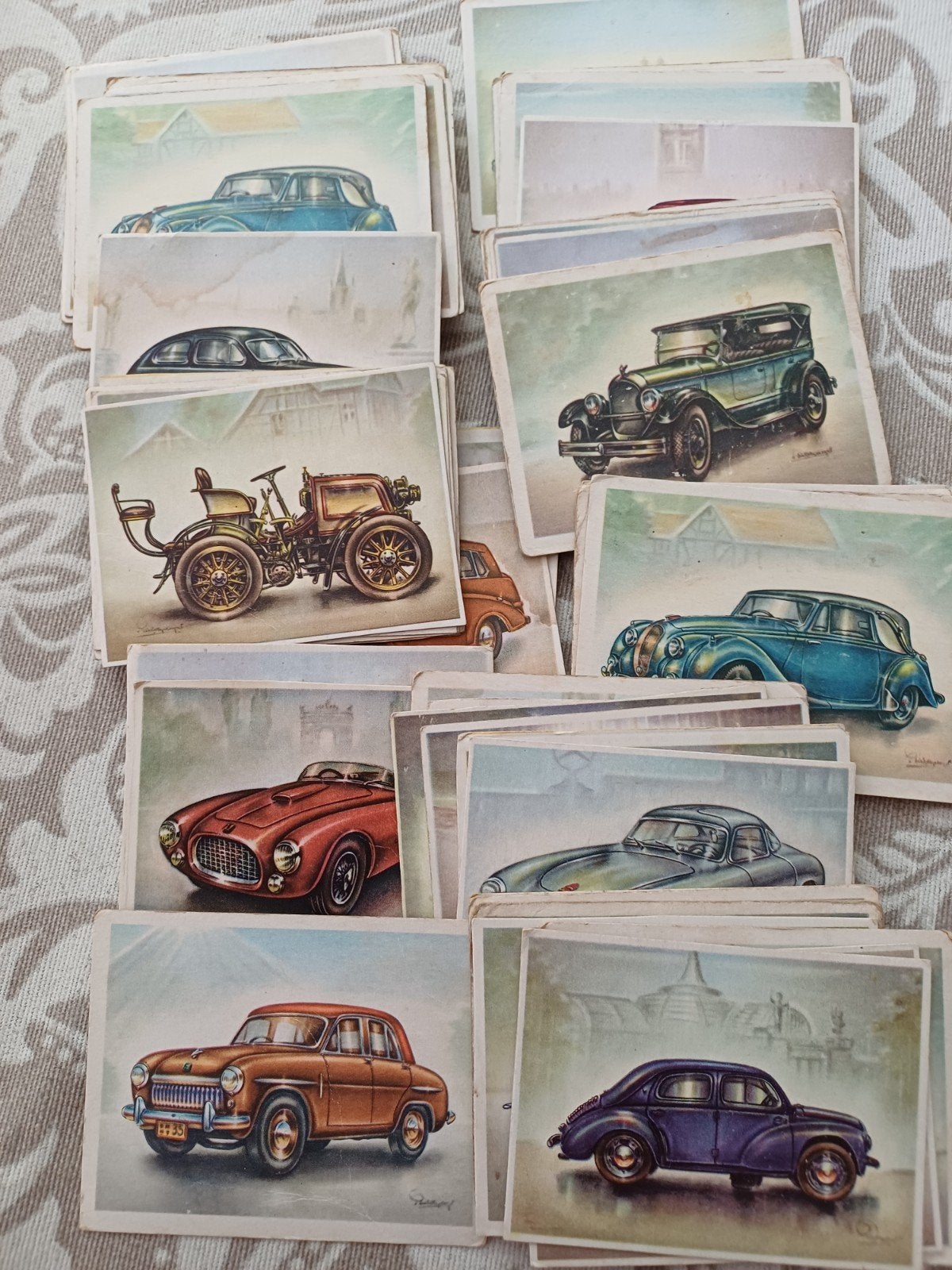 AUTOPLAATJES van Virginia sigaretten Jaren 50, Ophalen of Verzenden, Gebruikt, Auto's
