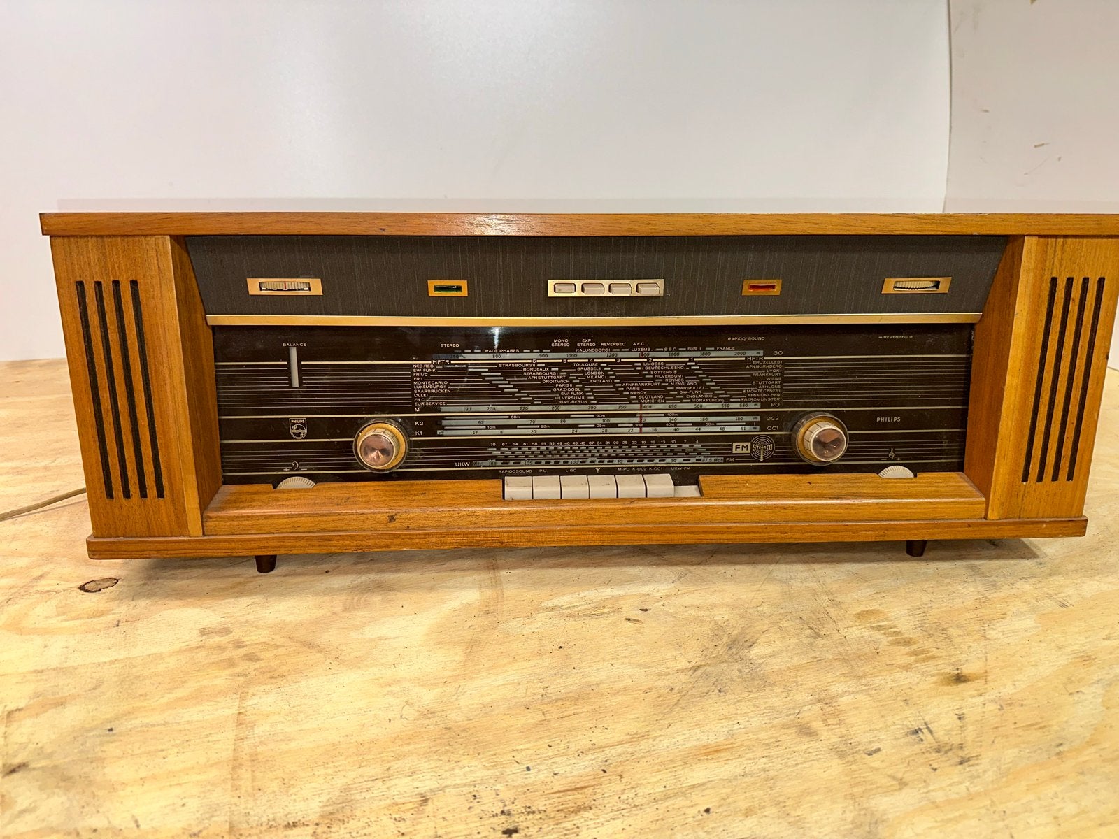 Philips B7X44A FULL FM STEREO 108Mhz REVERBEO !, Ophalen, Gebruikt, Radio