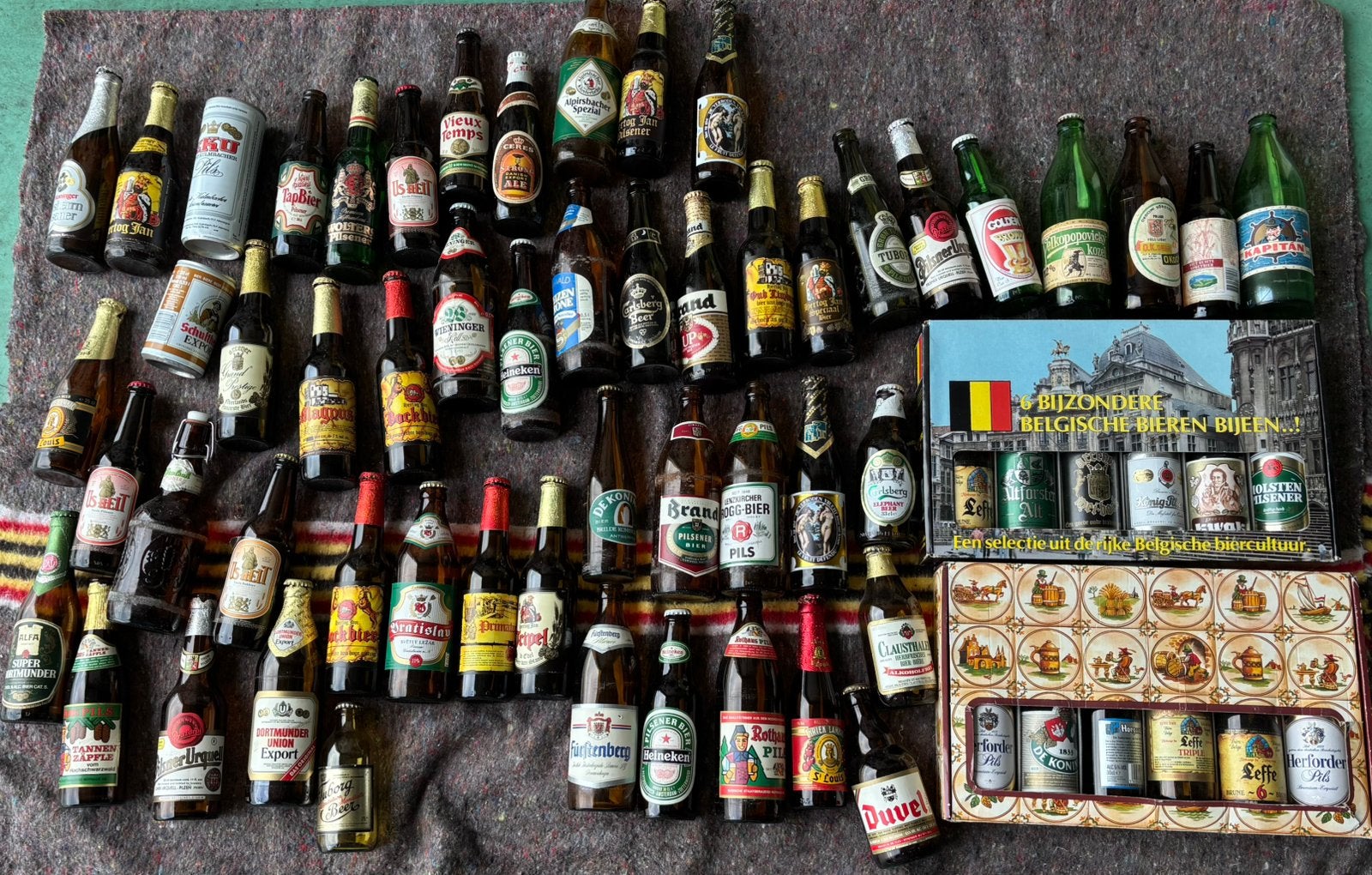Verzameling bierflesjes, Ophalen
