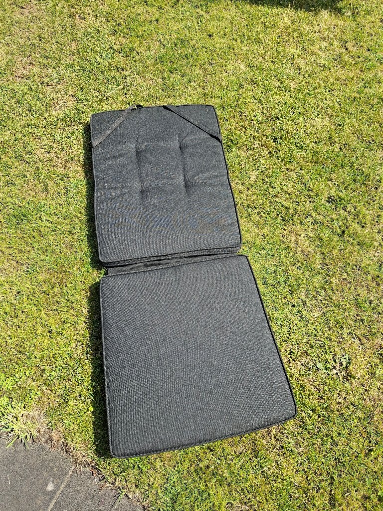 Zwarte tuinstoelkussens - Comfortabel en duurzaam, Ophalen, Gebruikt