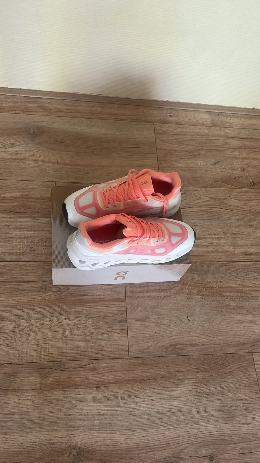 On Cloudtilt Remix Oranje - Maat 42, Nieuw, Oranje, Ophalen of Verzenden, Sneakers of Gympen