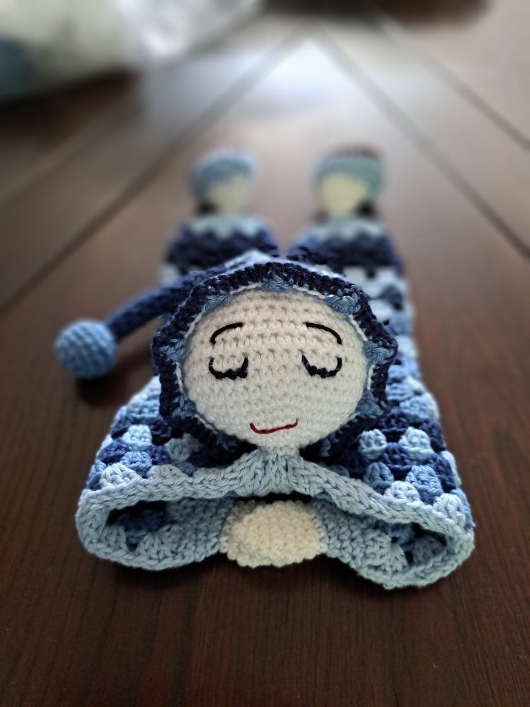 Knuffeldoekje tutdoekje pop jongetje gehaakt, Blauw, Nieuw, Ophalen of Verzenden, Middelgroot (20 tot 80 cm)