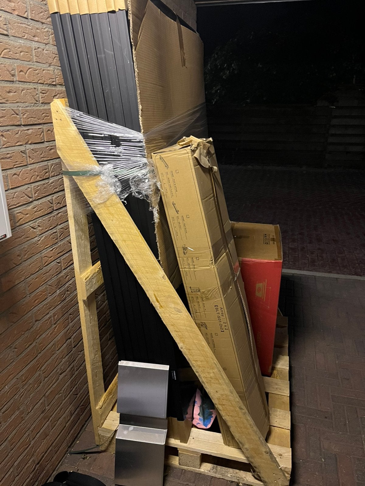 8 restar zonnepanelen met hybride omvormer, Doe-het-zelf en Verbouw, Zonnepanelen en Toebehoren, Ophalen of Verzenden, Nieuw, Compleet systeem