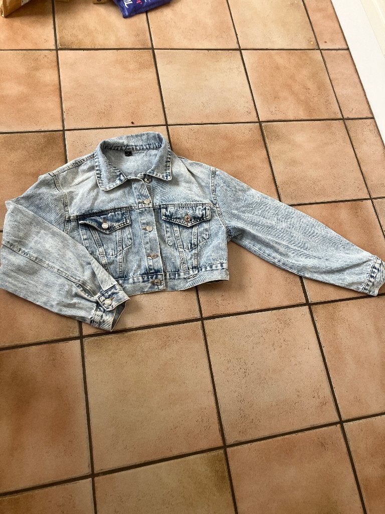 Korte spijkerjas in lichtblauw (acid wash), ook in de winter, Blauw, Maat 42/44 (L), Ophalen of Verzenden, Onbekend