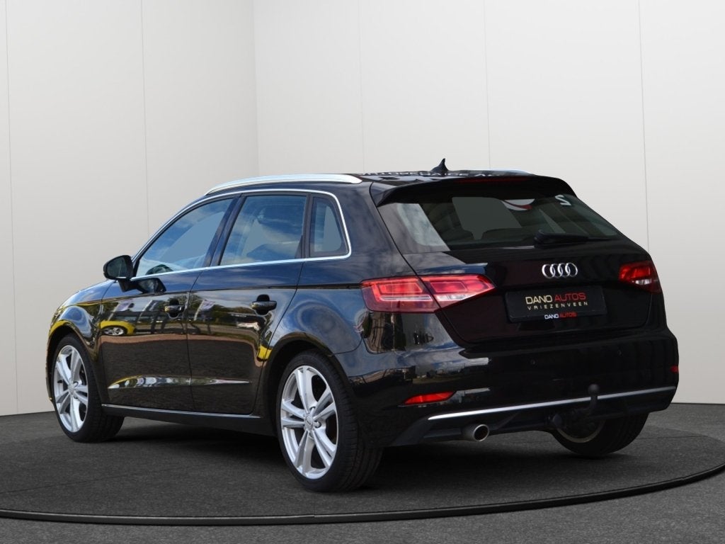 Audi A3 Sportback 30 TFSI Pro Line LED/Navi/Cruise/Trekhaak, Dealer onderhouden, Stof, Gebruikt, 1165 kg